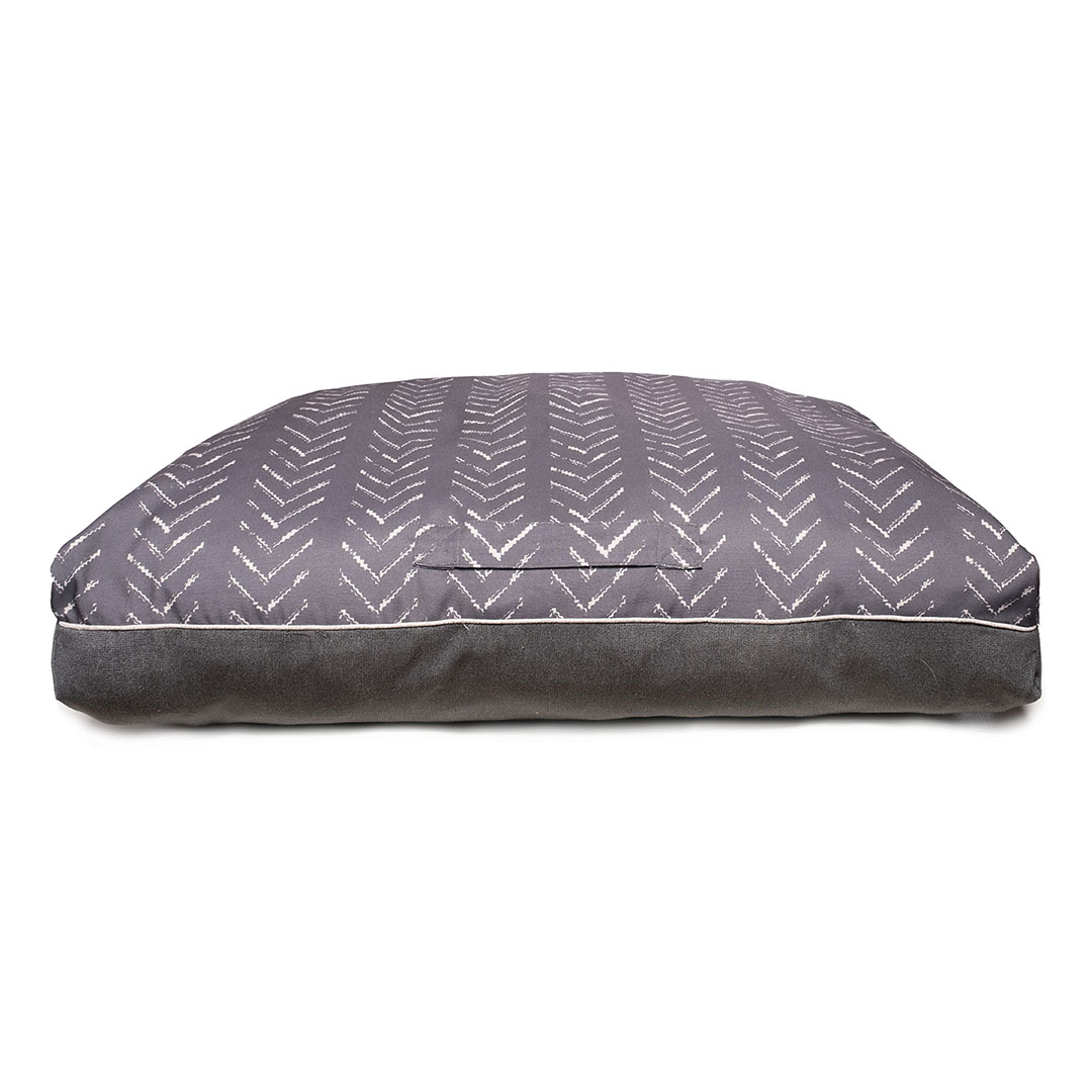 Olly & Max Comfy Cusion Bed (Grey Chevron)